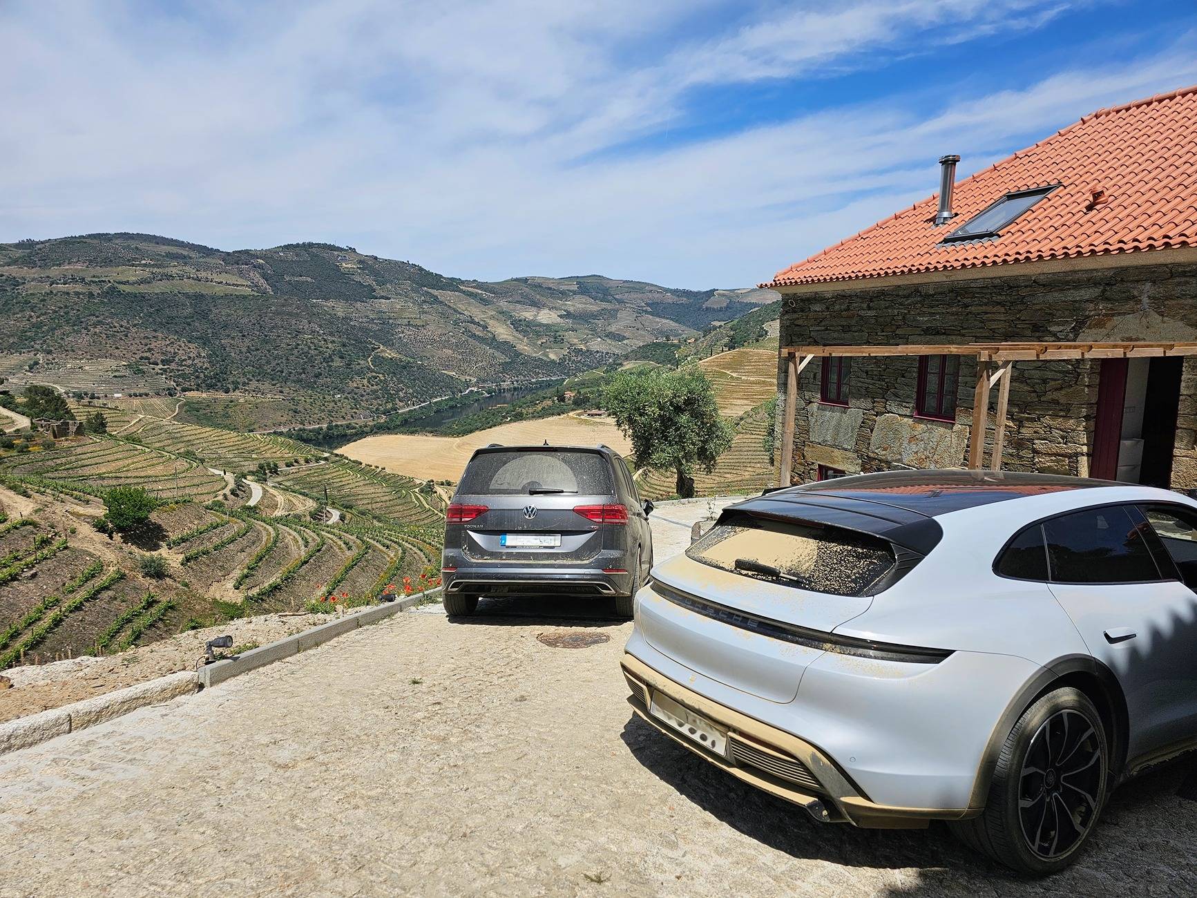 Porsche Taycan Have you taken your cross turismo off road? 20230501_140347