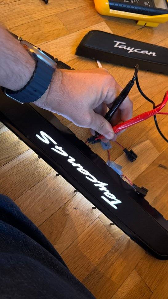 Porsche Taycan Illuminated Door Sills Installation / Retrofit DIY step1