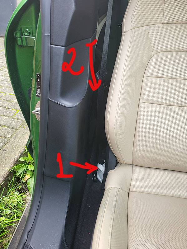 Porsche Taycan Illuminated Door Sills Installation / Retrofit DIY step1