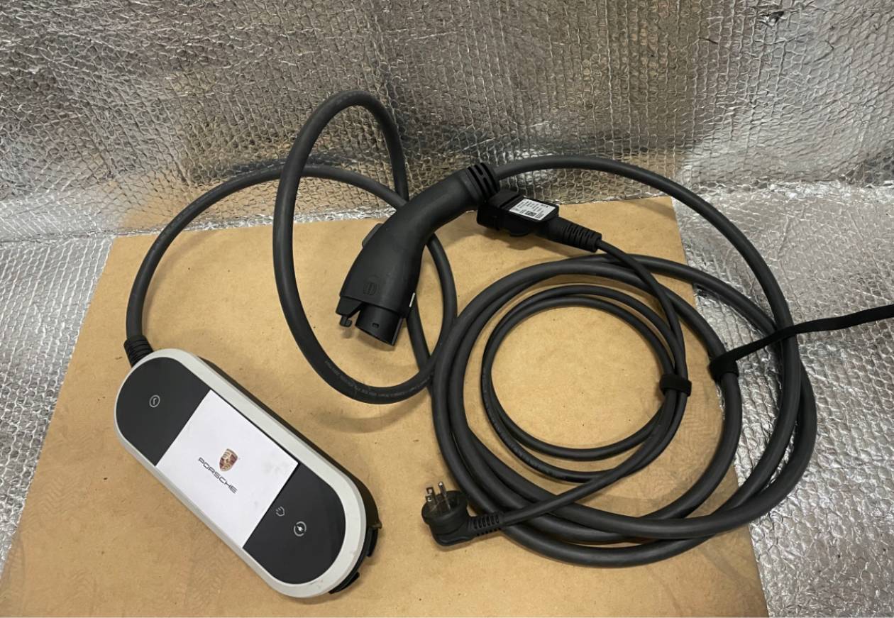 Porsche Taycan Piwi diagnostic program for Porche Taykan IMG_8385