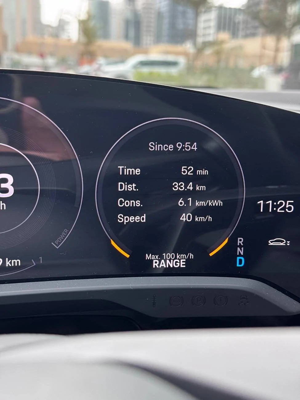 Porsche Taycan Got 6.1km/kwh (16.4 kWh/100km) on 21” wheels IMG_6993