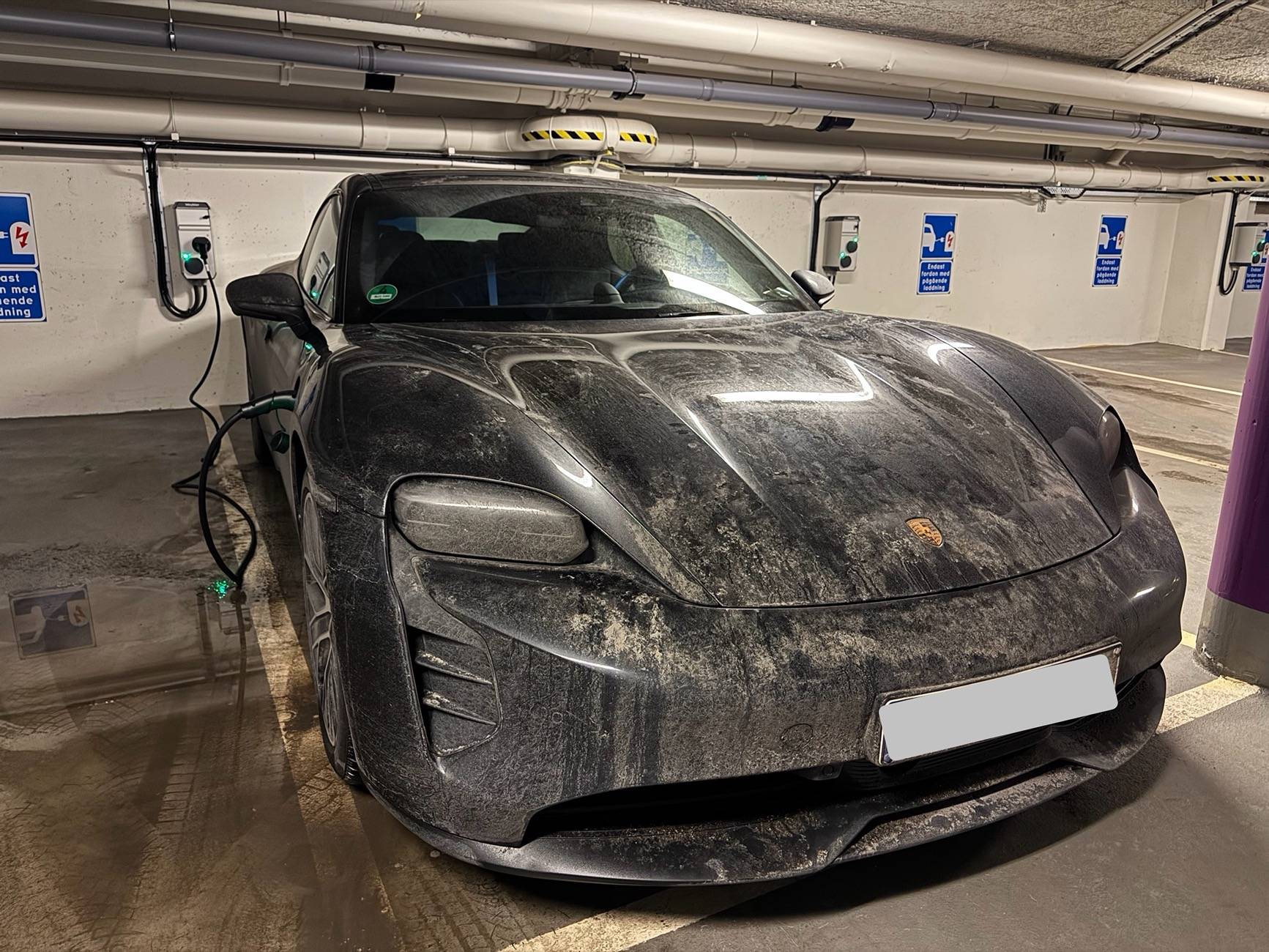 Porsche Taycan Pure filth 1736802615201-rl