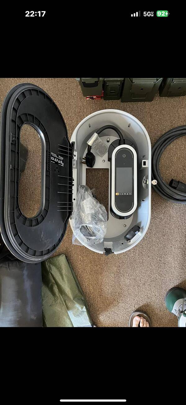 Porsche Taycan WTB: Charging Dock for PMCC (7PP.915.706) IMG_0028