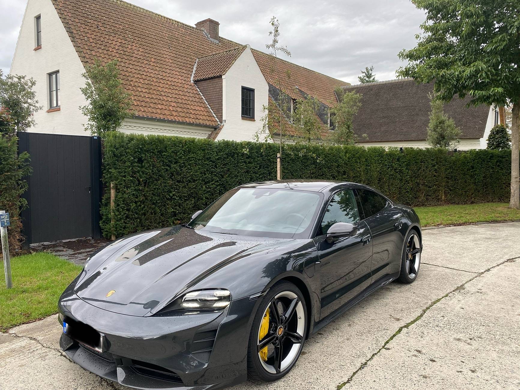 Porsche Taycan Model 2020 IMG_9218