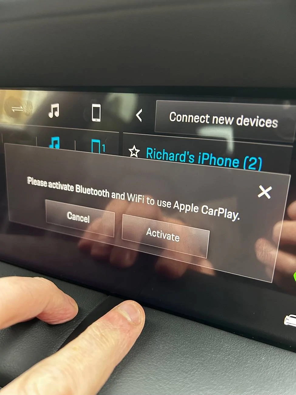Porsche Taycan Apple CarPlay will not connect, asks to be connected via usb? IMG_8592
