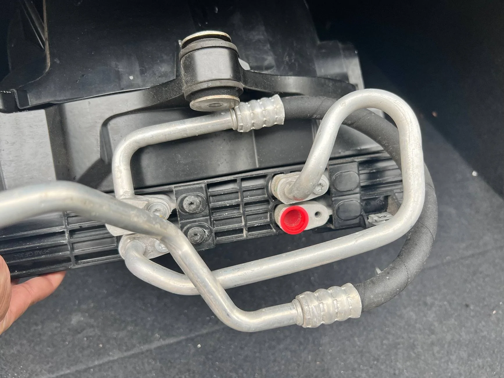 Porsche Taycan Need help with AC Condenser installation IMG_1625