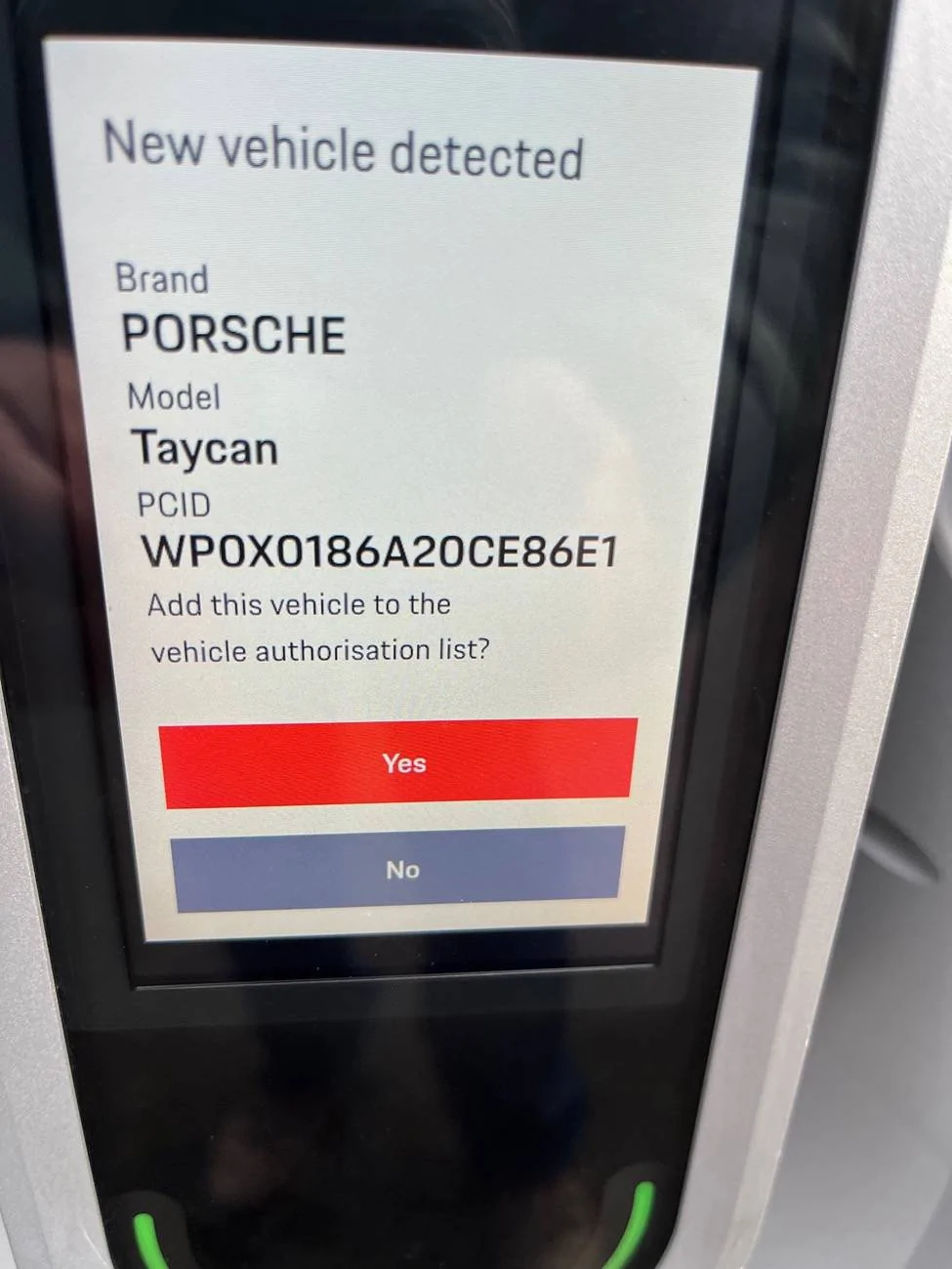 Porsche Taycan reset PORSCHE CONNECT 2 charger IMG_0825