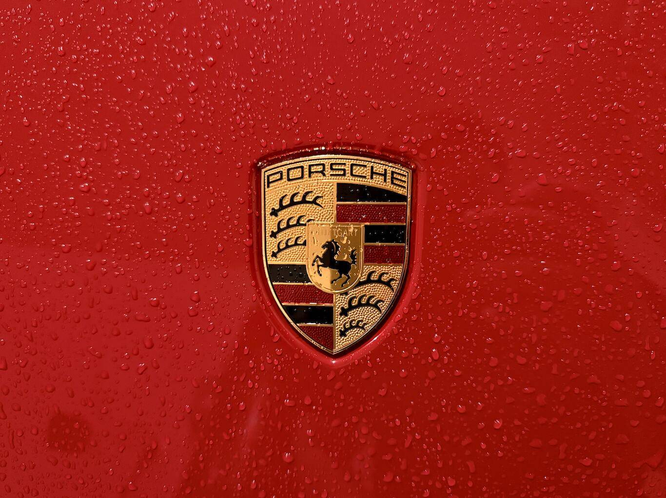 Porsche Taycan CARMINE RED Taycan Club Redline_3