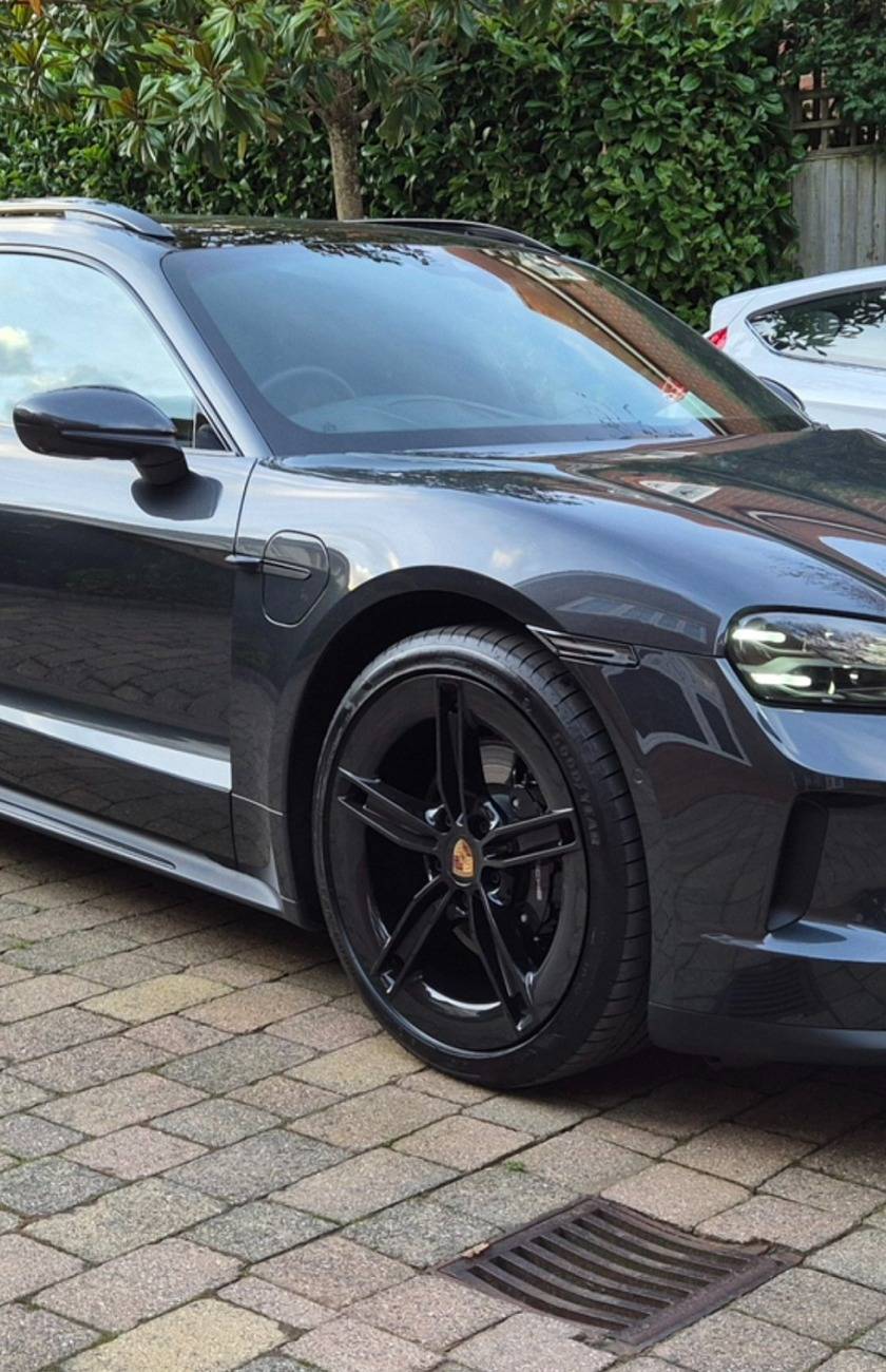 Porsche Taycan Non Porsche 20” wheels with same fitment as stock Screenshot_20250208_160139_Gallery