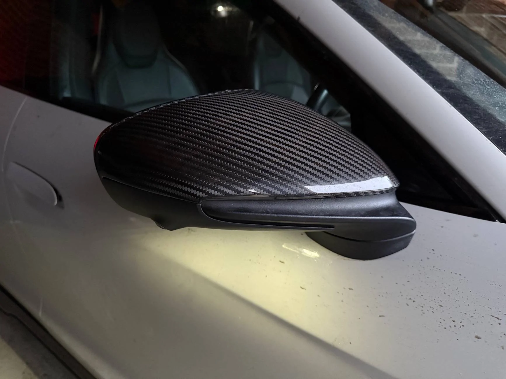 Porsche Taycan Fitting aftermarket carbon wing mirror caps? Any tips? IMG_4336