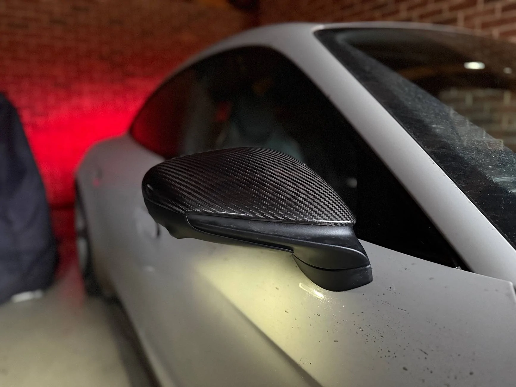 Porsche Taycan Fitting aftermarket carbon wing mirror caps? Any tips? IMG_4340