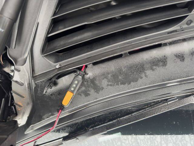 Porsche Taycan 12V drain on leaving car standing. IMG_2924