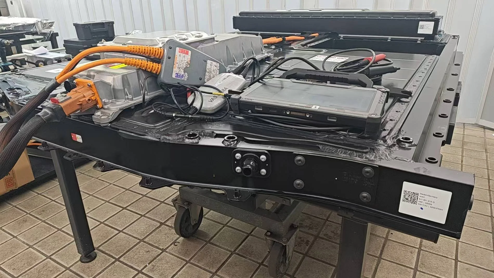 Porsche Taycan Retrofit of the J1II HV Battery into J1I  vehicles Image_20250215071326