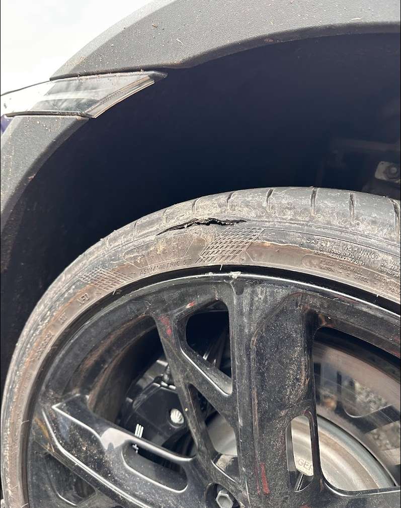 Porsche Taycan Taycan Problem - potential catastrophic tire failure zzzscreengrab1739735281001