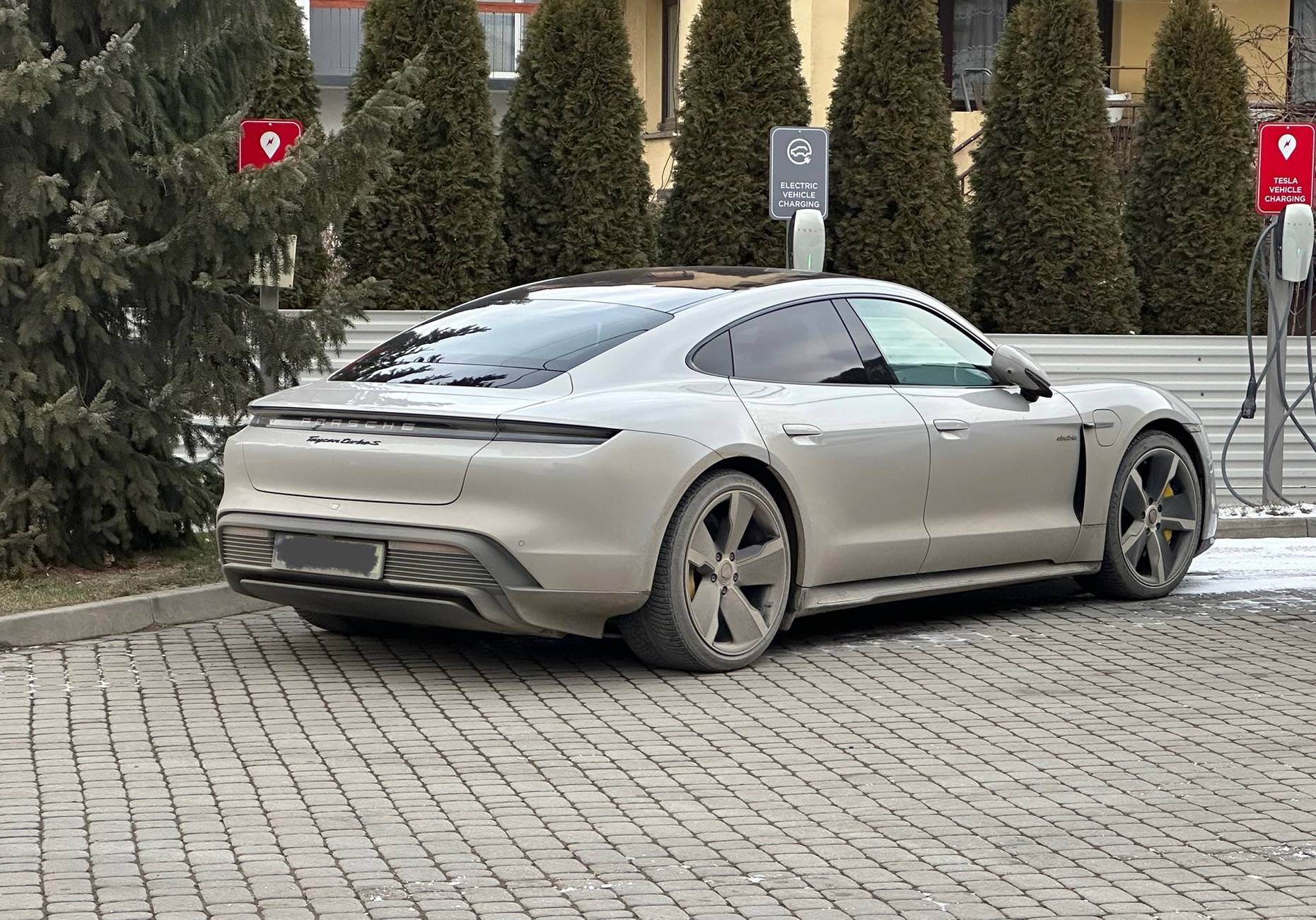 Porsche Taycan Favorite Color IMG_0345
