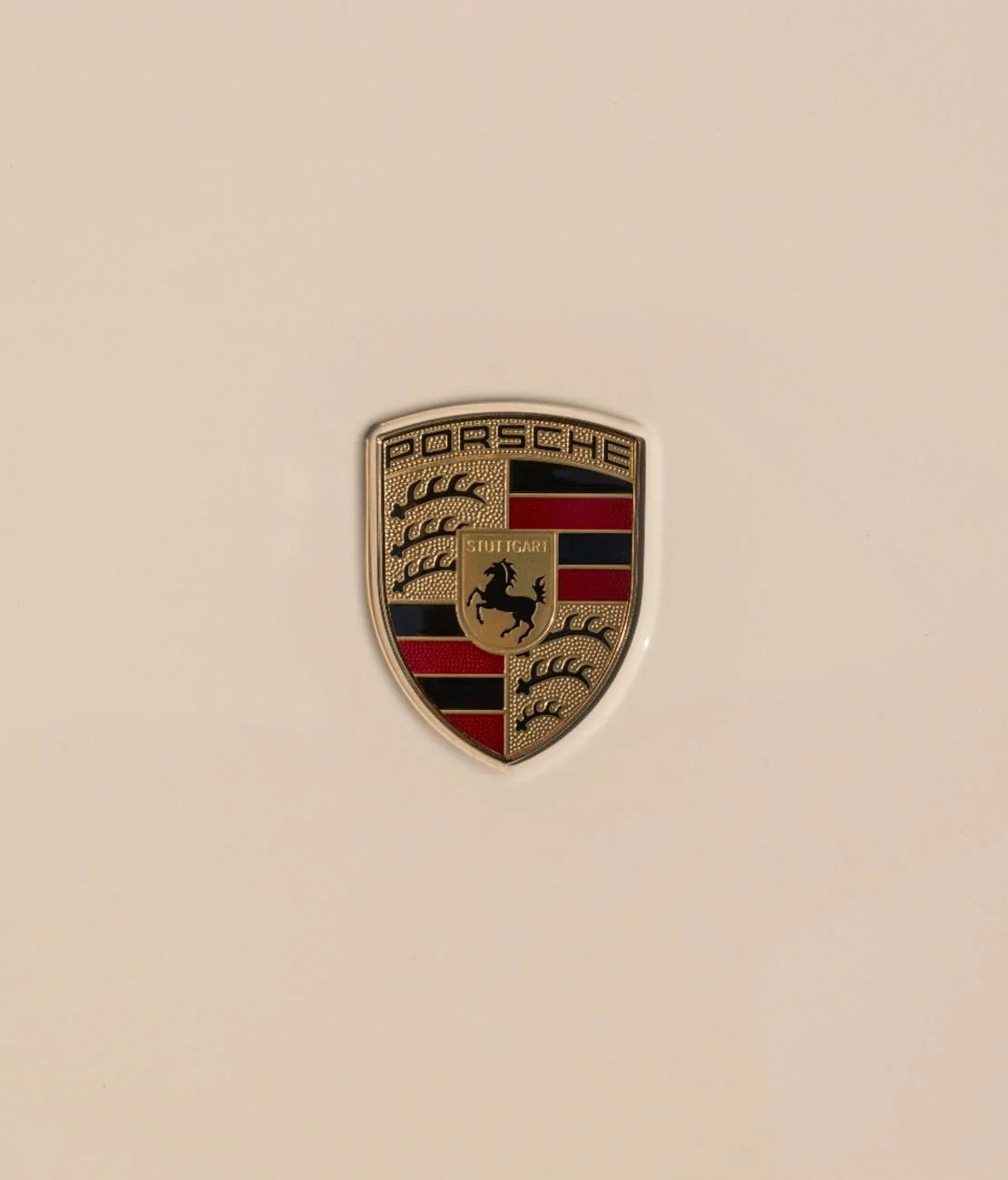 Porsche Taycan 🎨 PTS: PAINT TO SAMPLE Taycan Club & Photos Thread Screenshot_20250219_214943_Instagram