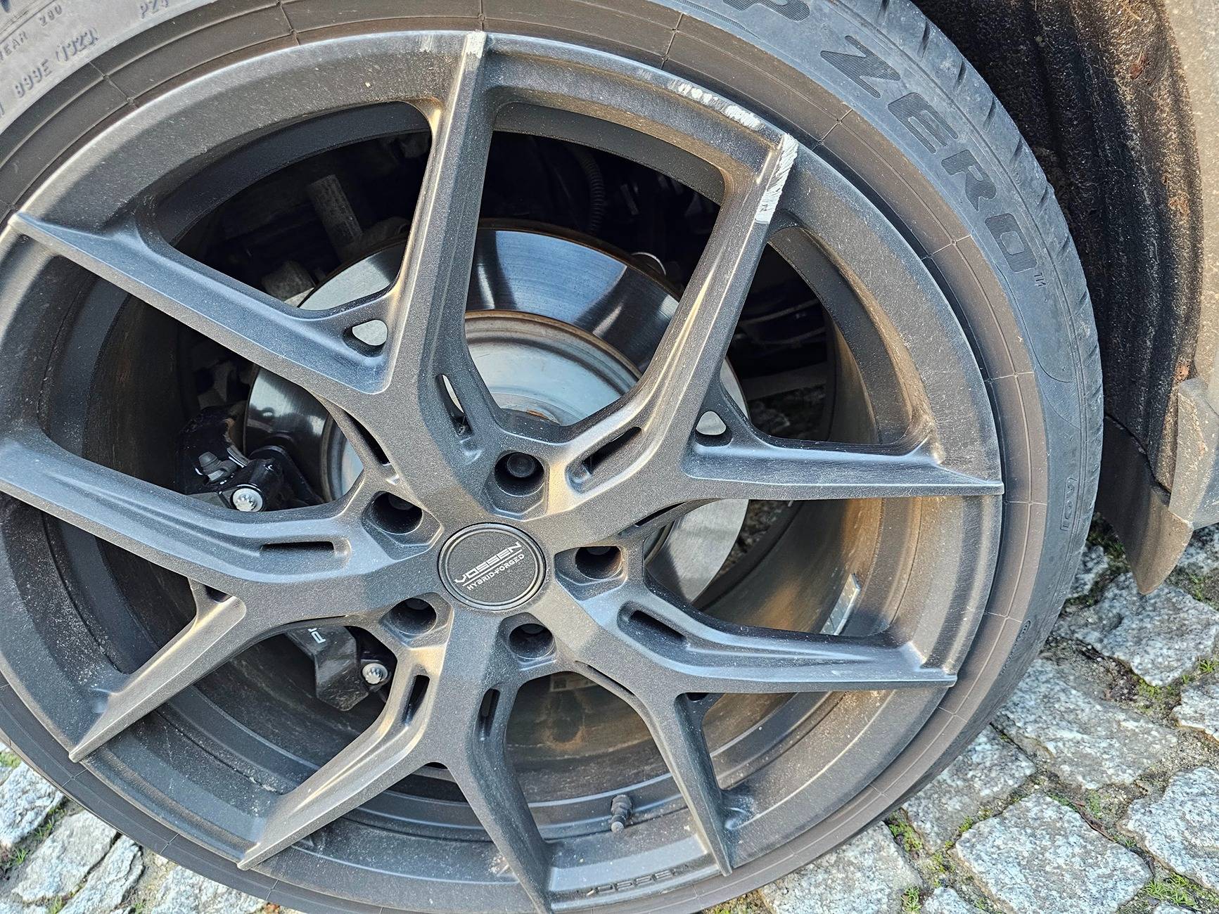 Porsche Taycan Switching from 20” to 21” wheels - anyone done this? 20231122_082614