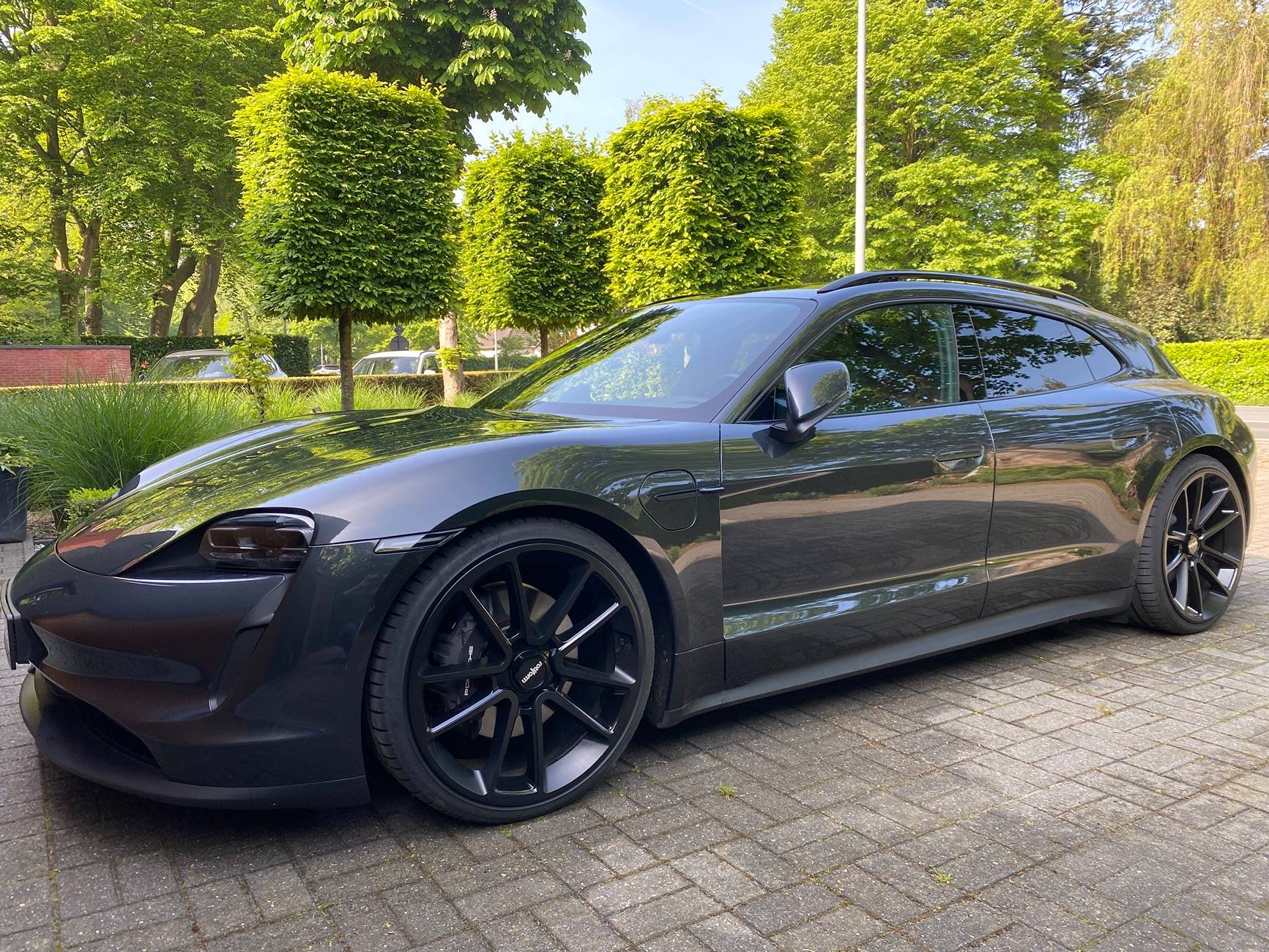 Porsche Taycan Switching from 20” to 21” wheels - anyone done this? IMG_6638