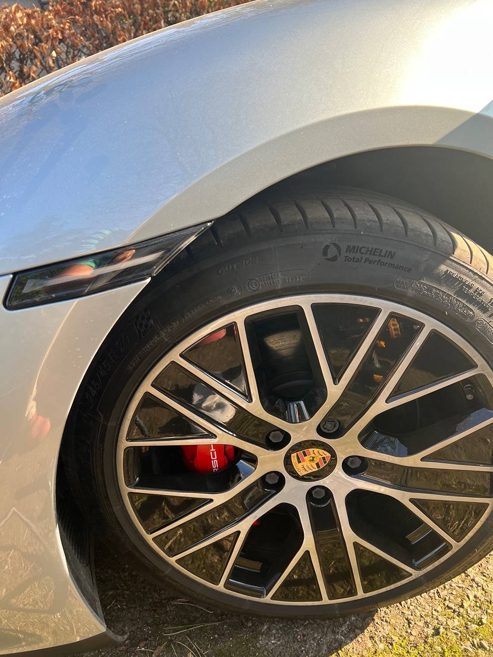 Porsche Taycan Changed out my wheel caps IMG_2357