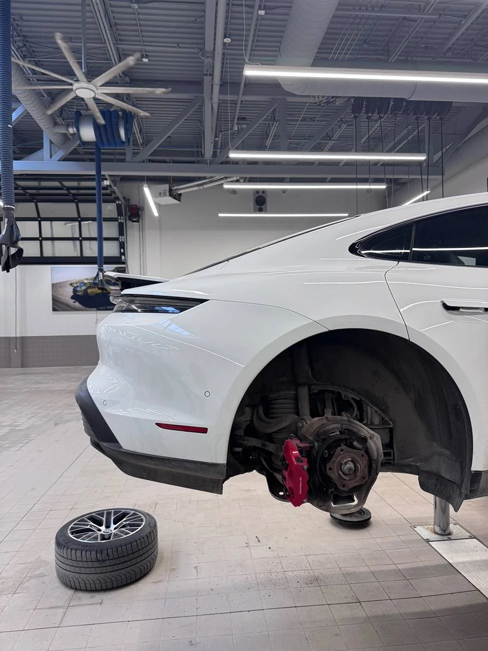 Porsche Taycan E-brake error message and fix IMG_5273