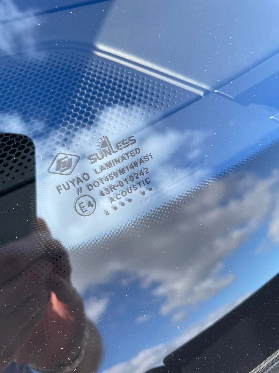 Porsche Taycan Autoglass Windscreen Replacement IMG_8774
