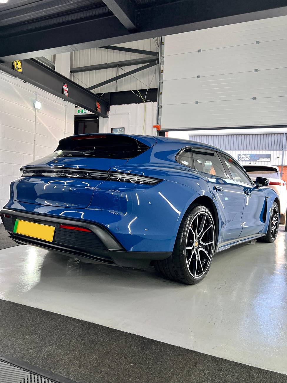 Porsche Taycan NEPTUNE BLUE Taycan Club IMG-20250326-WA0016