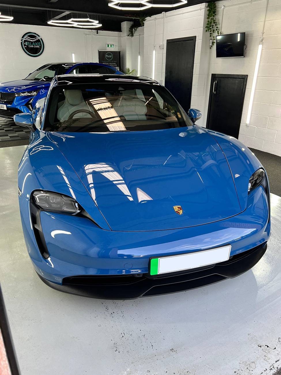 Porsche Taycan NEPTUNE BLUE Taycan Club IMG-20250326-WA0020