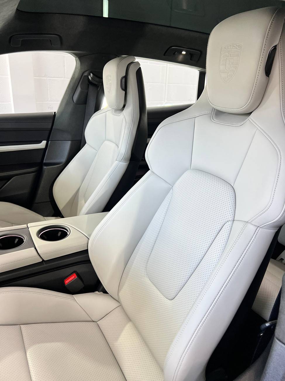 Porsche Taycan NEPTUNE BLUE Taycan Club IMG-20250326-WA0025
