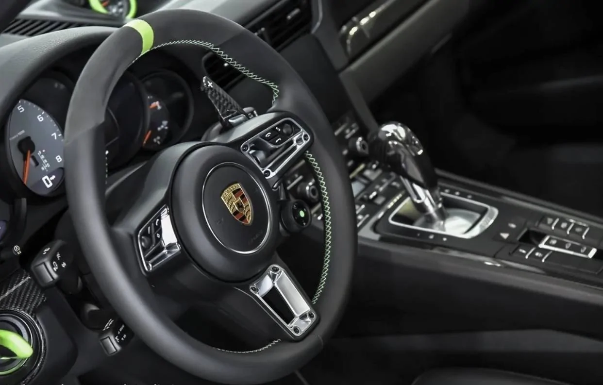 Porsche Taycan New excited owner 2025 3AC24B62-5CE1-4E6D-A22F-BEAFC05B16A2