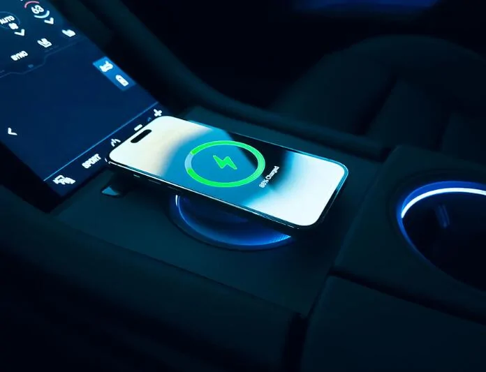 Porsche Taycan Recommendation on phone holder that does not make mark on the interior? Screenshot 2025-03-31 at 17.58.11