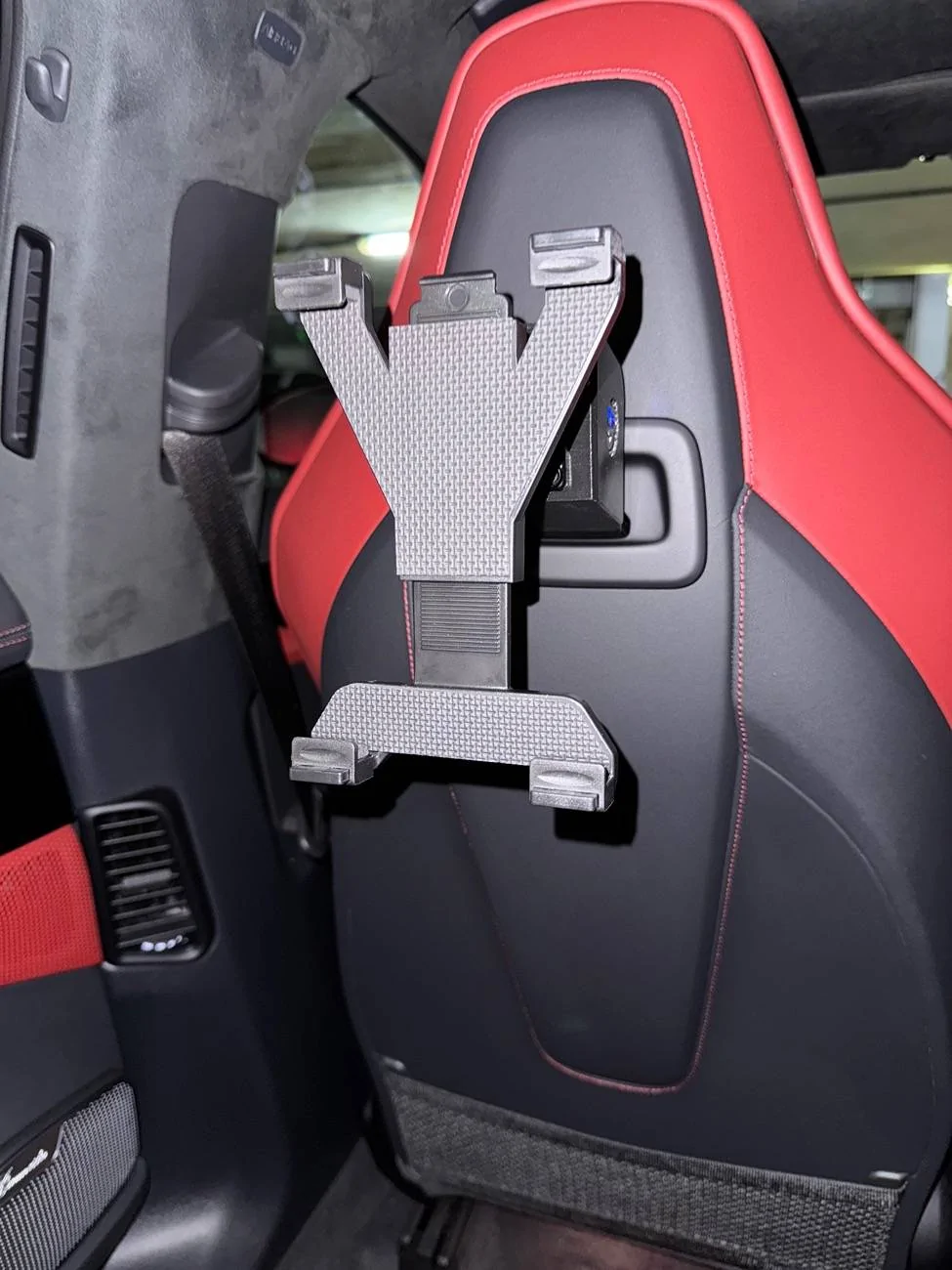 Porsche Taycan DIY Device Holder & Power Source Project for RSE 9WU factory option (Porsche Rear Seat Entertaiment) IMG_7115