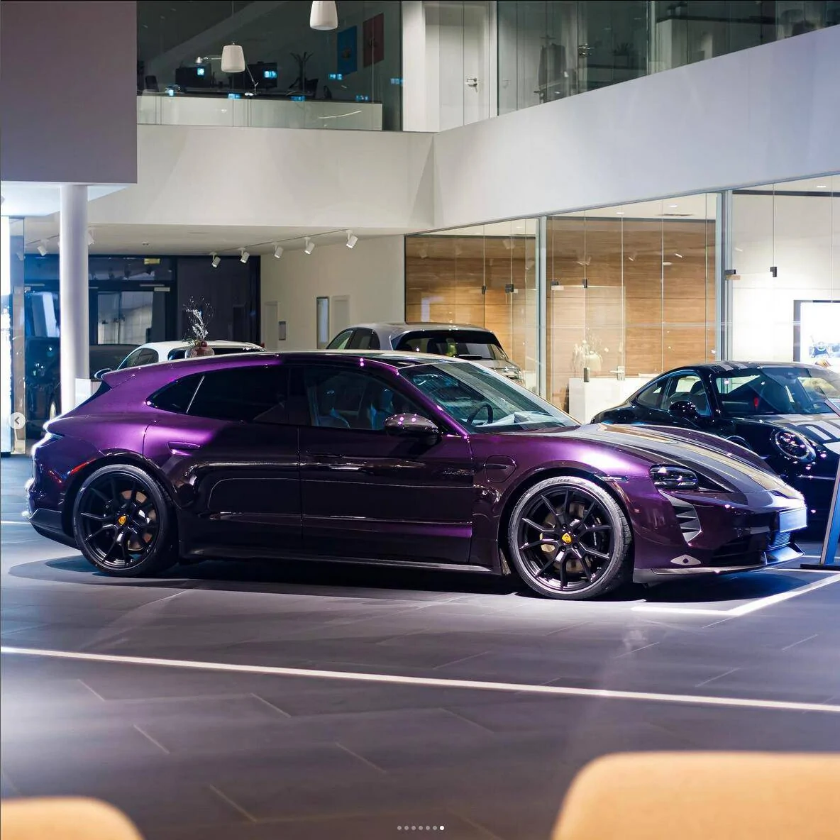 Porsche Taycan 🎨 PTS: PAINT TO SAMPLE Taycan Club & Photos Thread 08