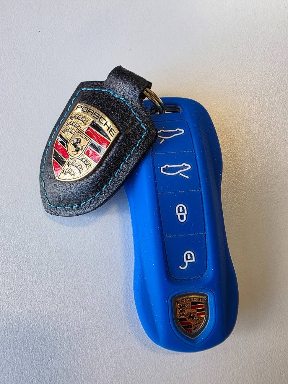 Porsche Taycan Any difference between Ebay and OEM key fob sides? 20250422_113941