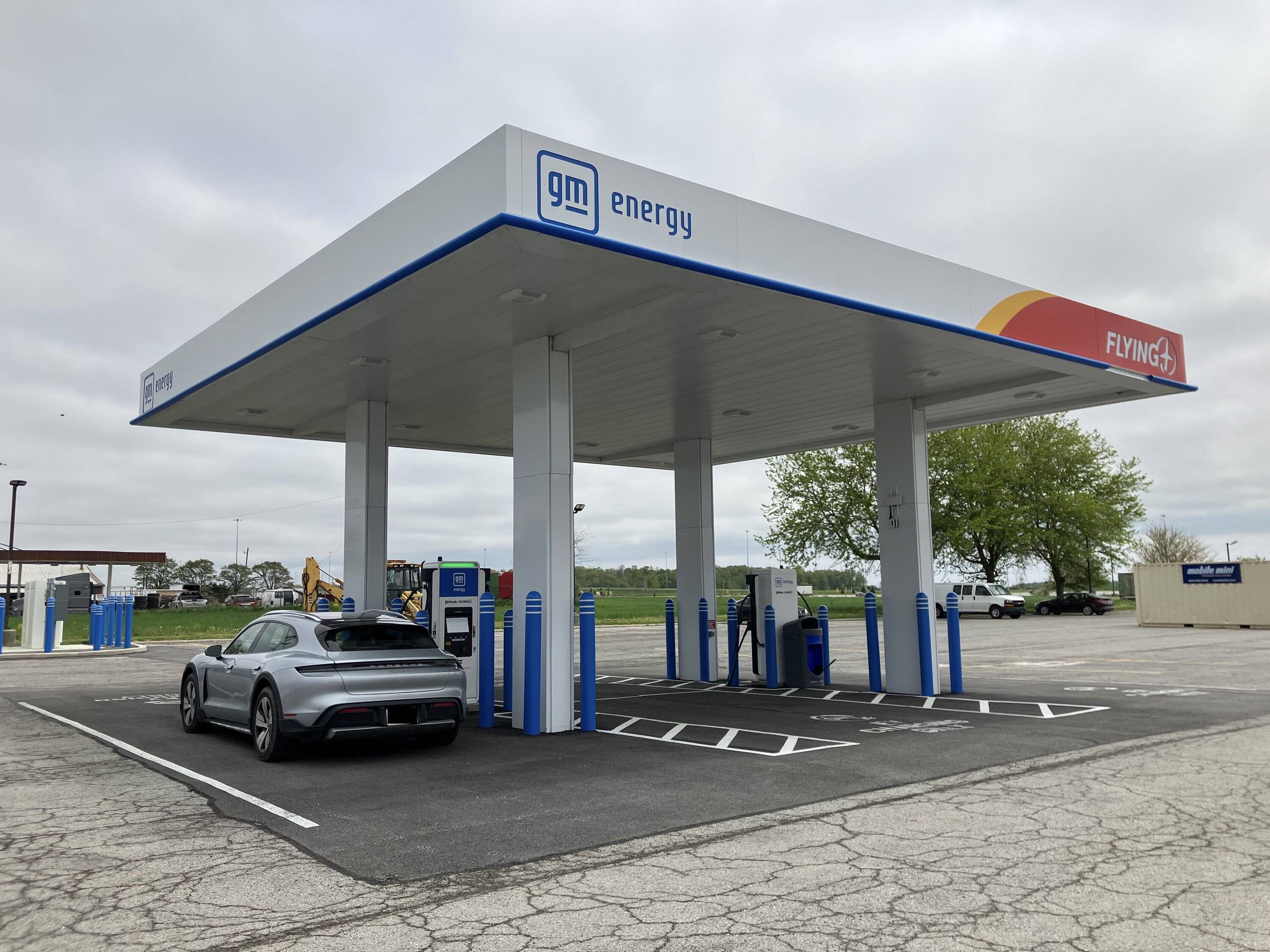 Porsche Taycan May 2025:  3000-mile midwestern USA road-trip experiences IMG_2002