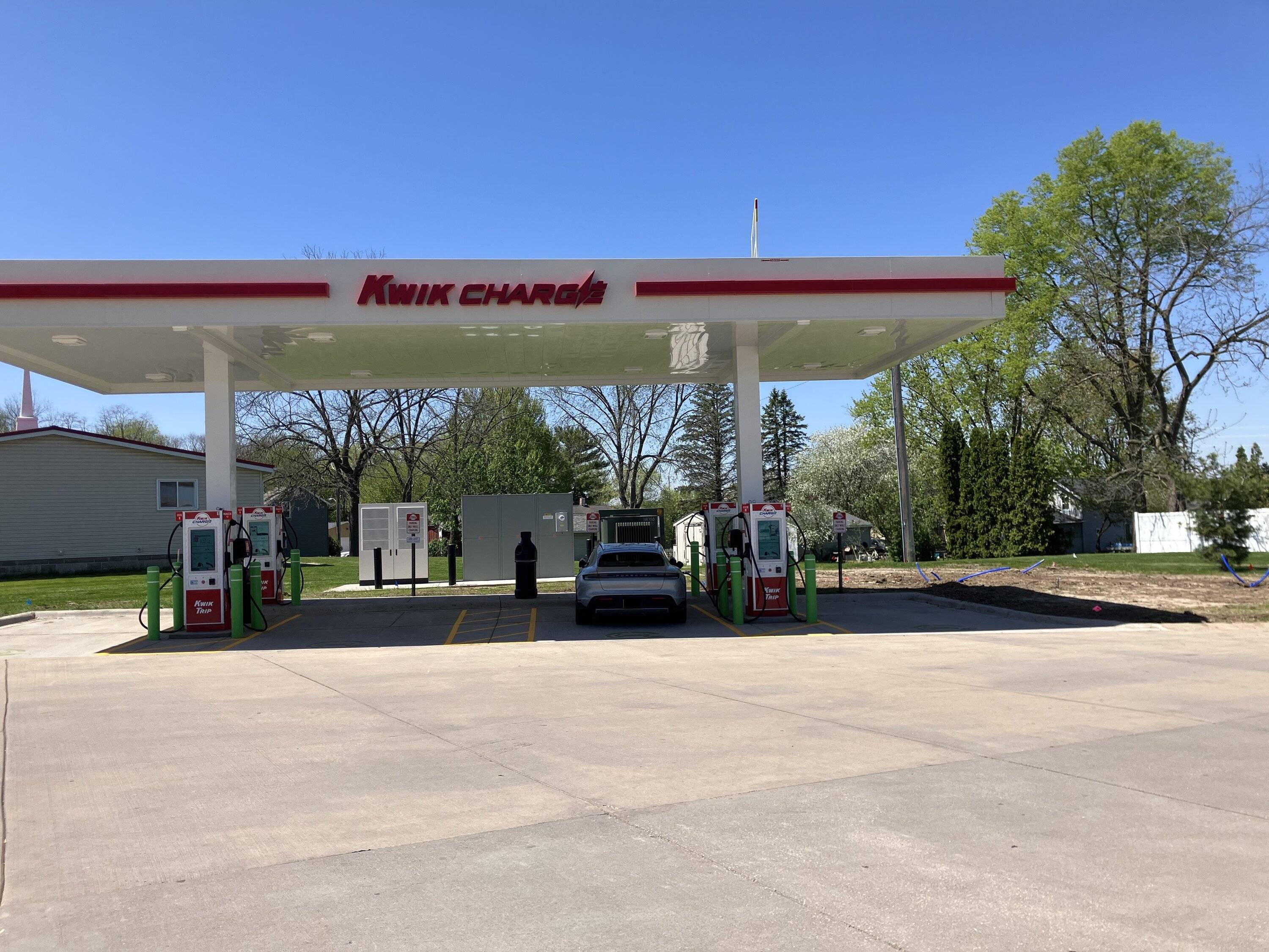 Porsche Taycan May 2025:  3000-mile midwestern USA road-trip experiences IMG_2192