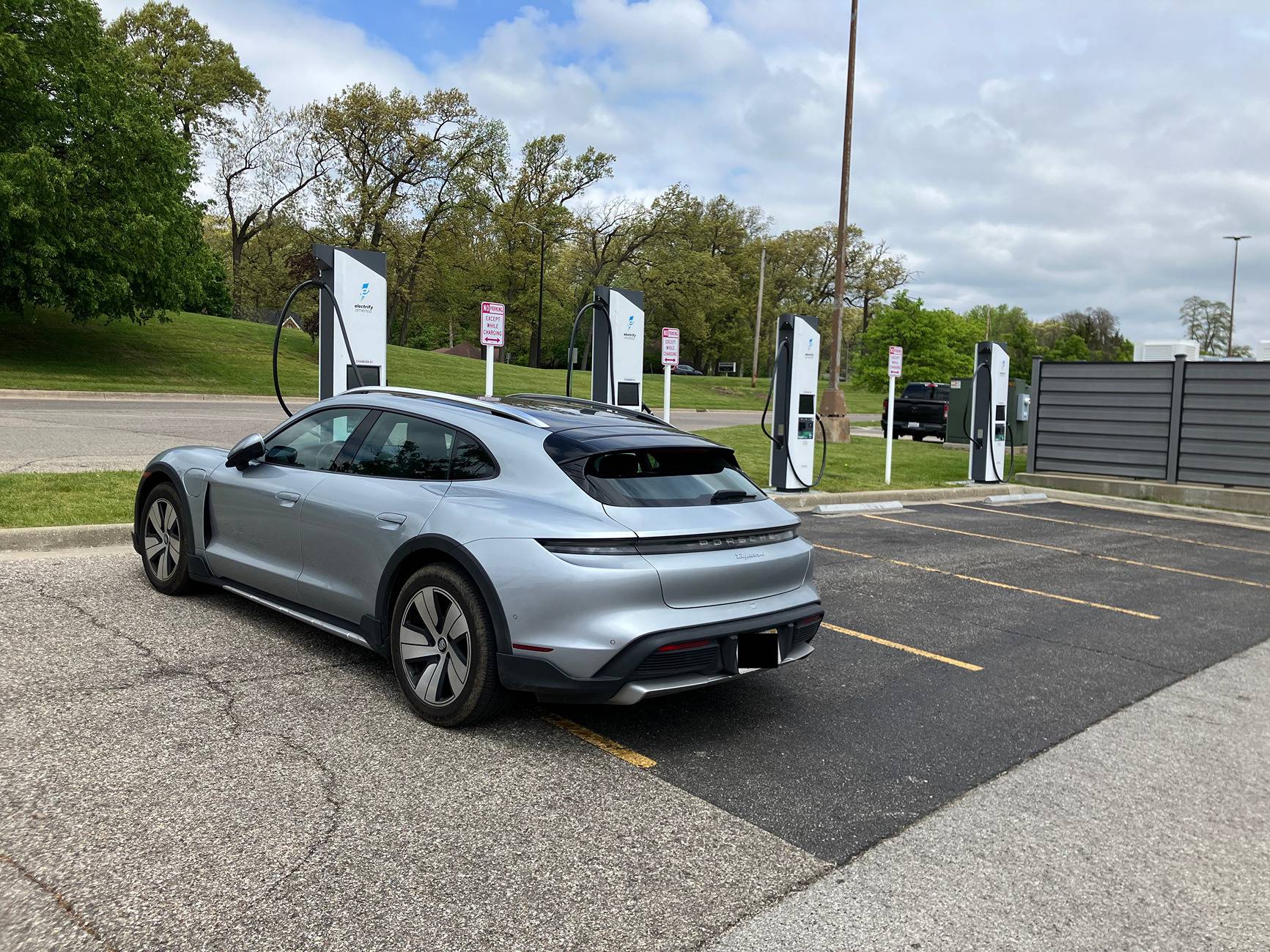 Porsche Taycan May 2025:  3000-mile midwestern USA road-trip experiences IMG_2461