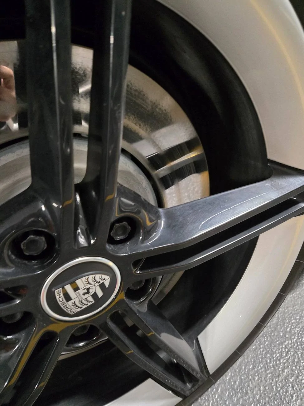 Porsche Taycan Taycan brake noise. 1000061660