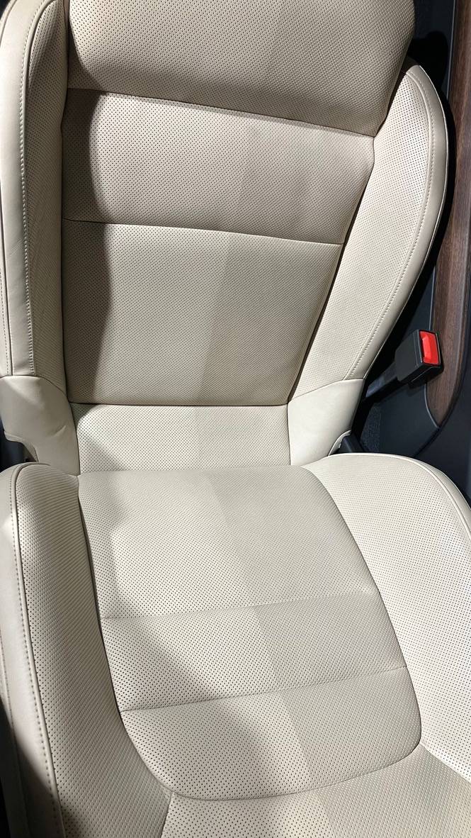 Porsche Taycan Full leather interior - Best cleaner and leather conditioner 1747774553502-vm