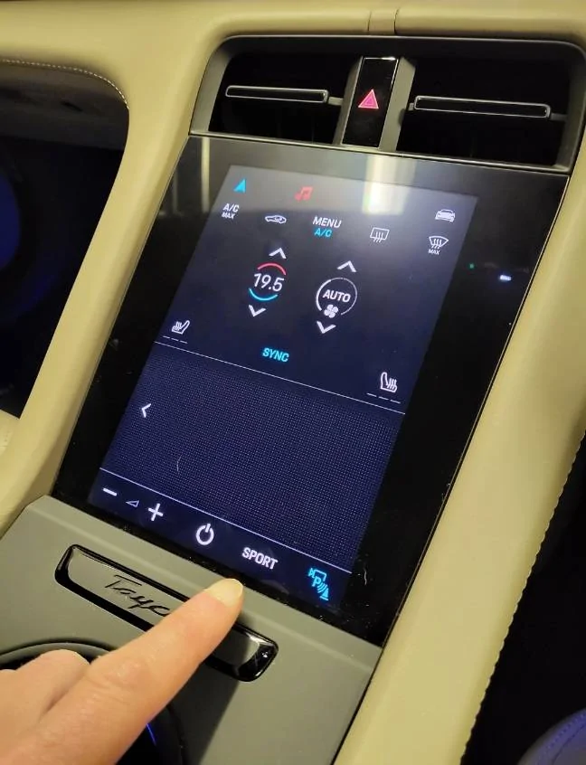 Porsche Taycan Changing drive modes without Sport Chrono Screenshot_20250521_182157_Gallery