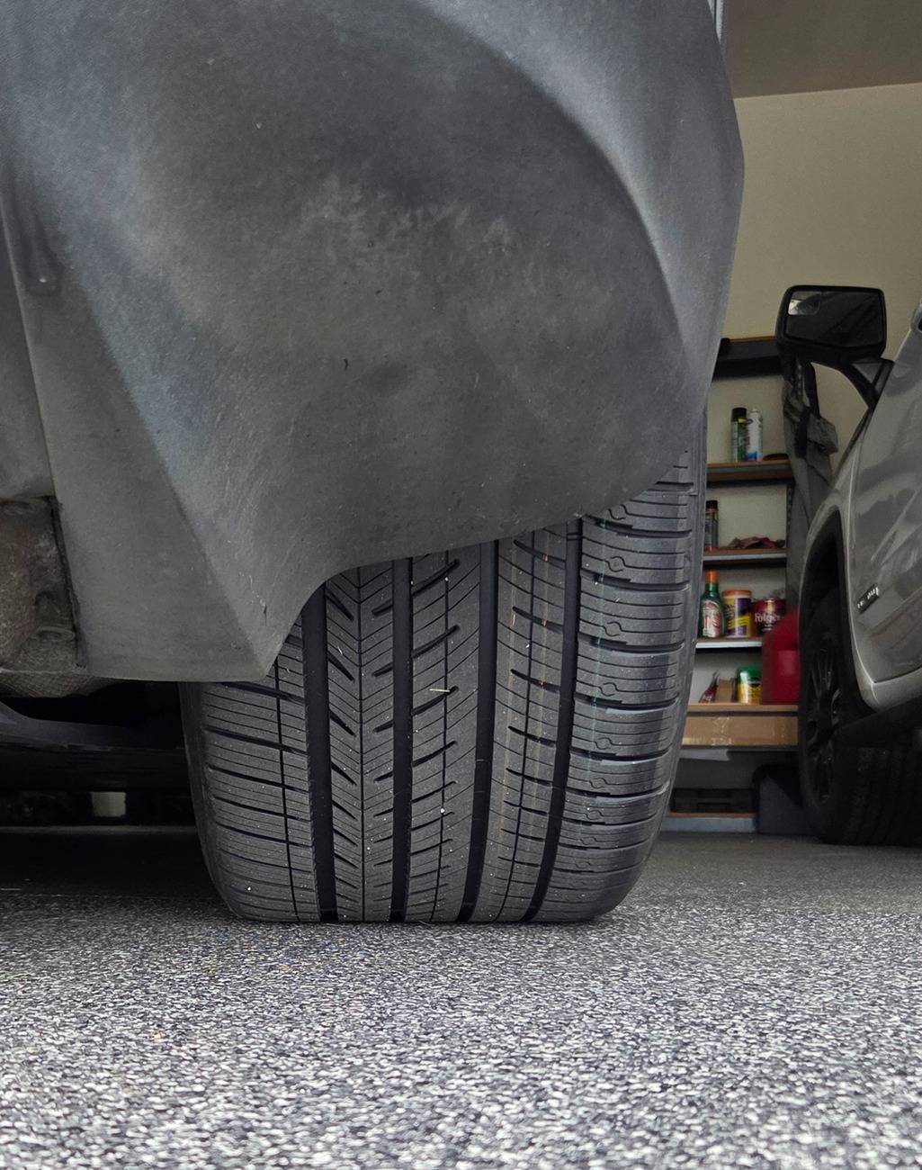 Porsche Taycan My tire PSA 20250527_085441