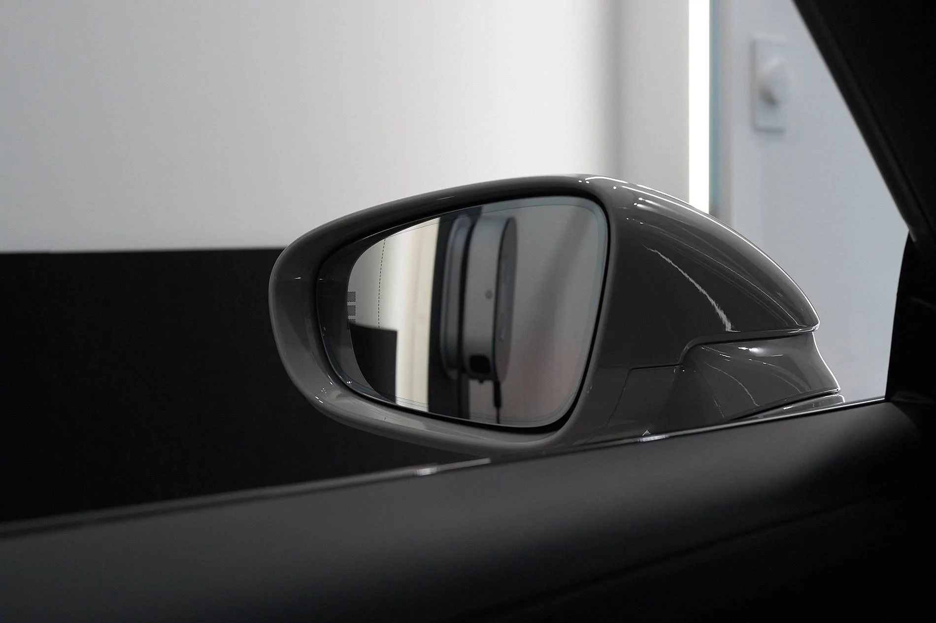 Porsche Taycan For US owners: installed Blind-Spot Aspherical Mirror set (before & after) driver-after2