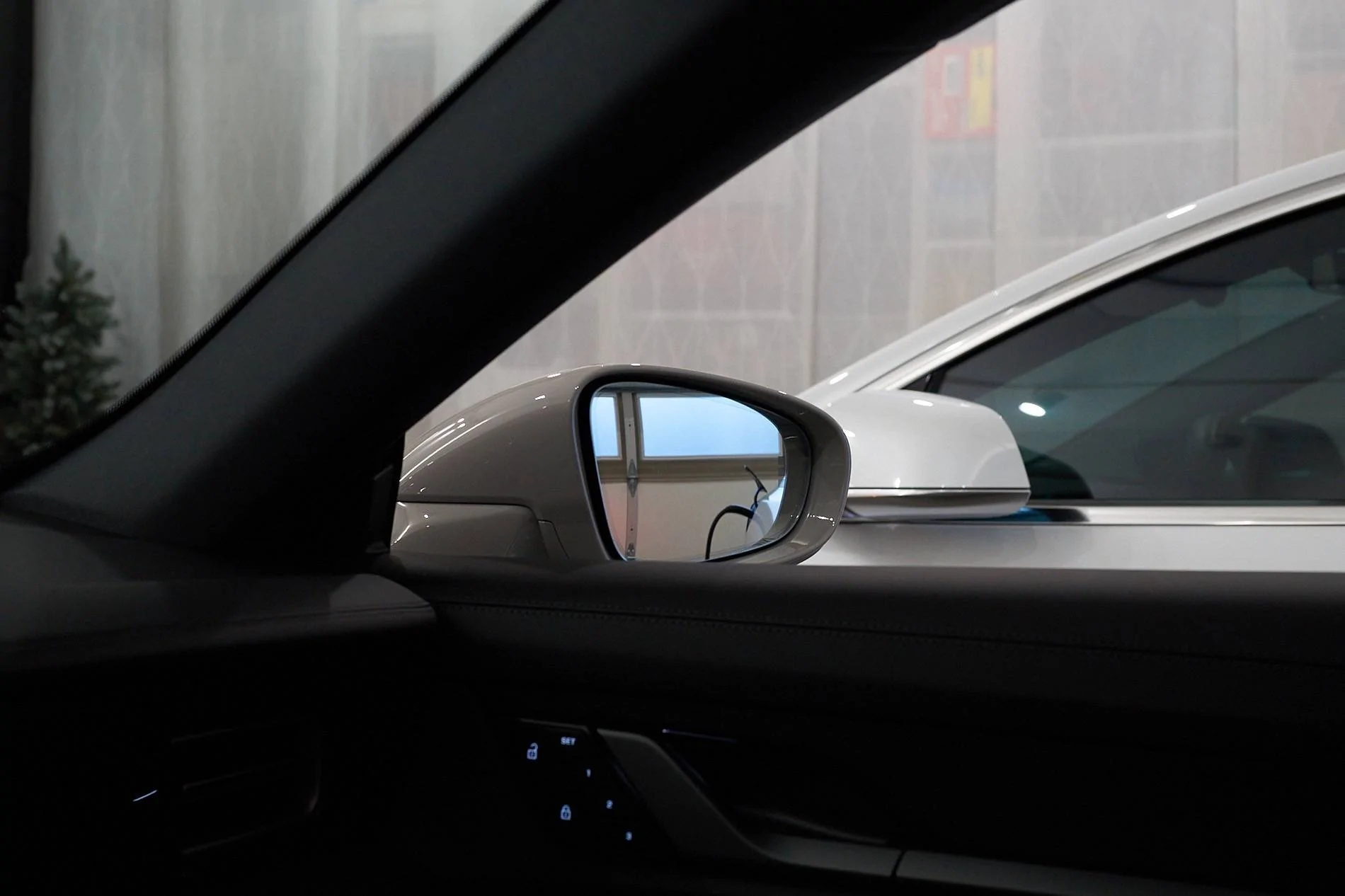 Porsche Taycan For US owners: installed Blind-Spot Aspherical Mirror set (before & after) passenger-after2
