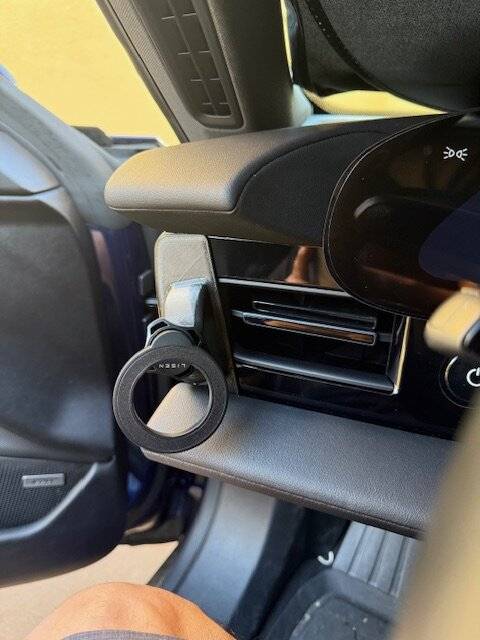 Porsche Taycan Custom Phone mount IMG_0948