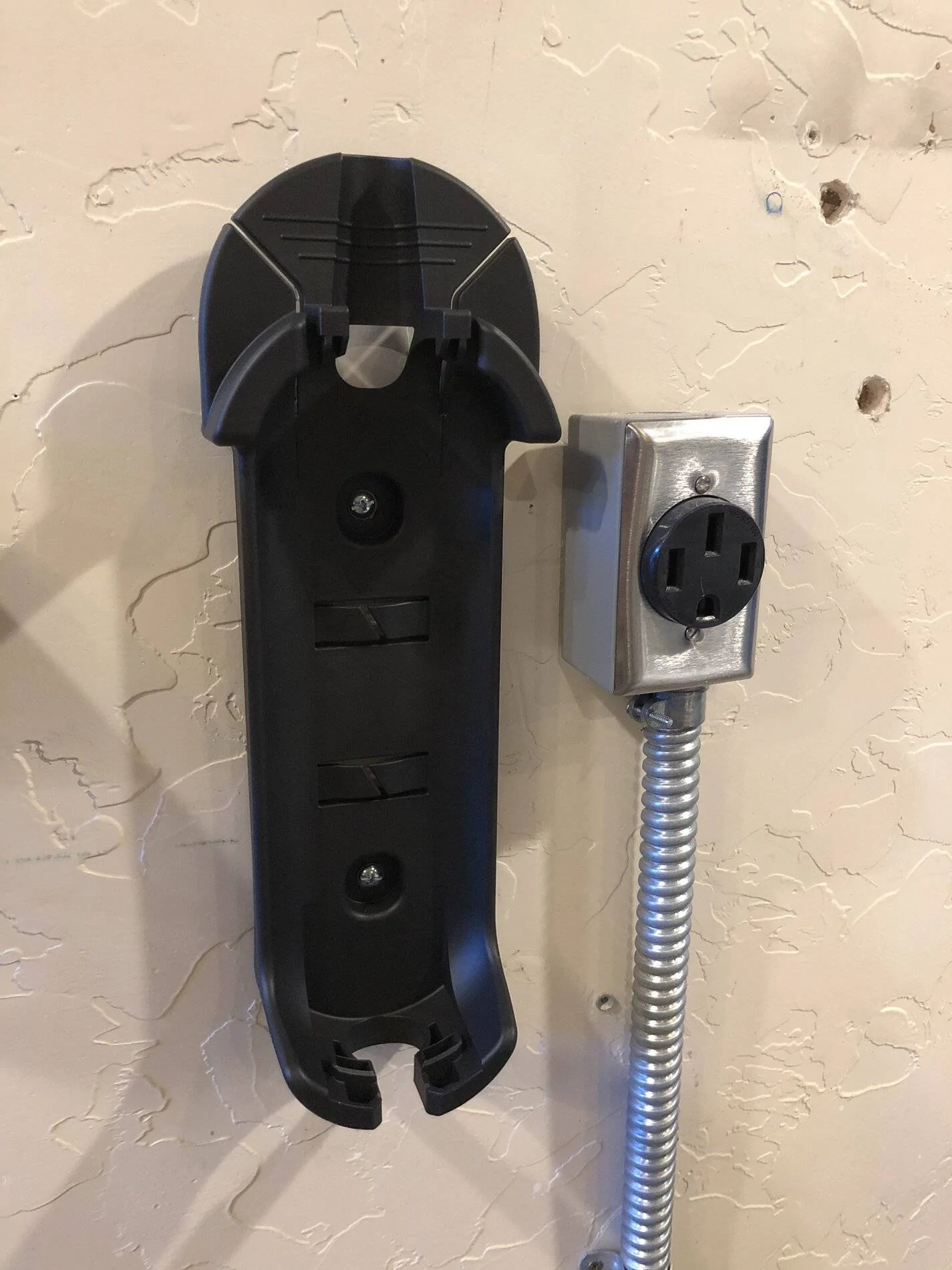 Porsche Taycan PMCC - Overheated BBDA3193-AA99-4C8C-9EA8-19D7FAE2E959