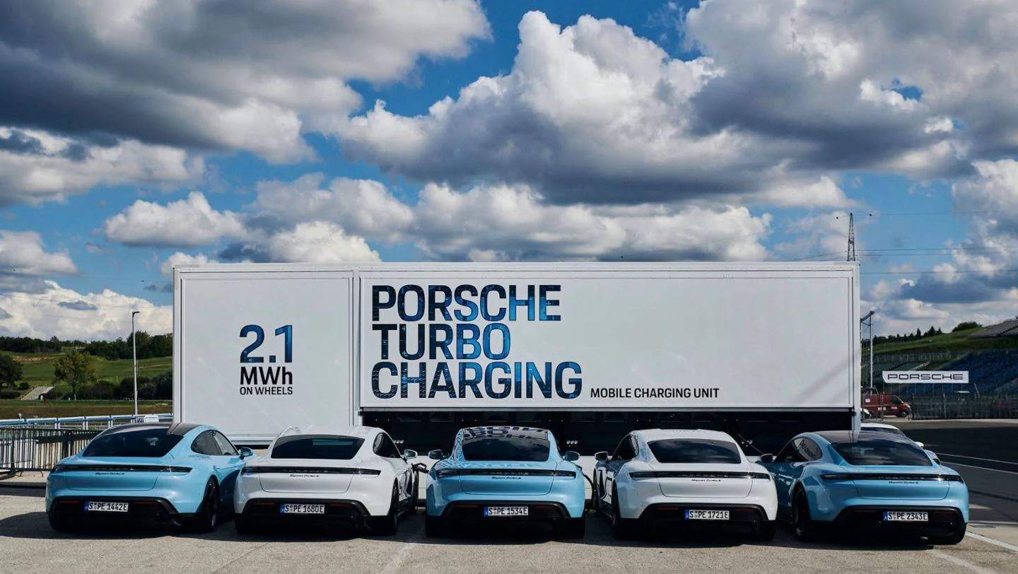 Porsche Taycan High-power charging trucks become mobile power sources 3_DSC3200