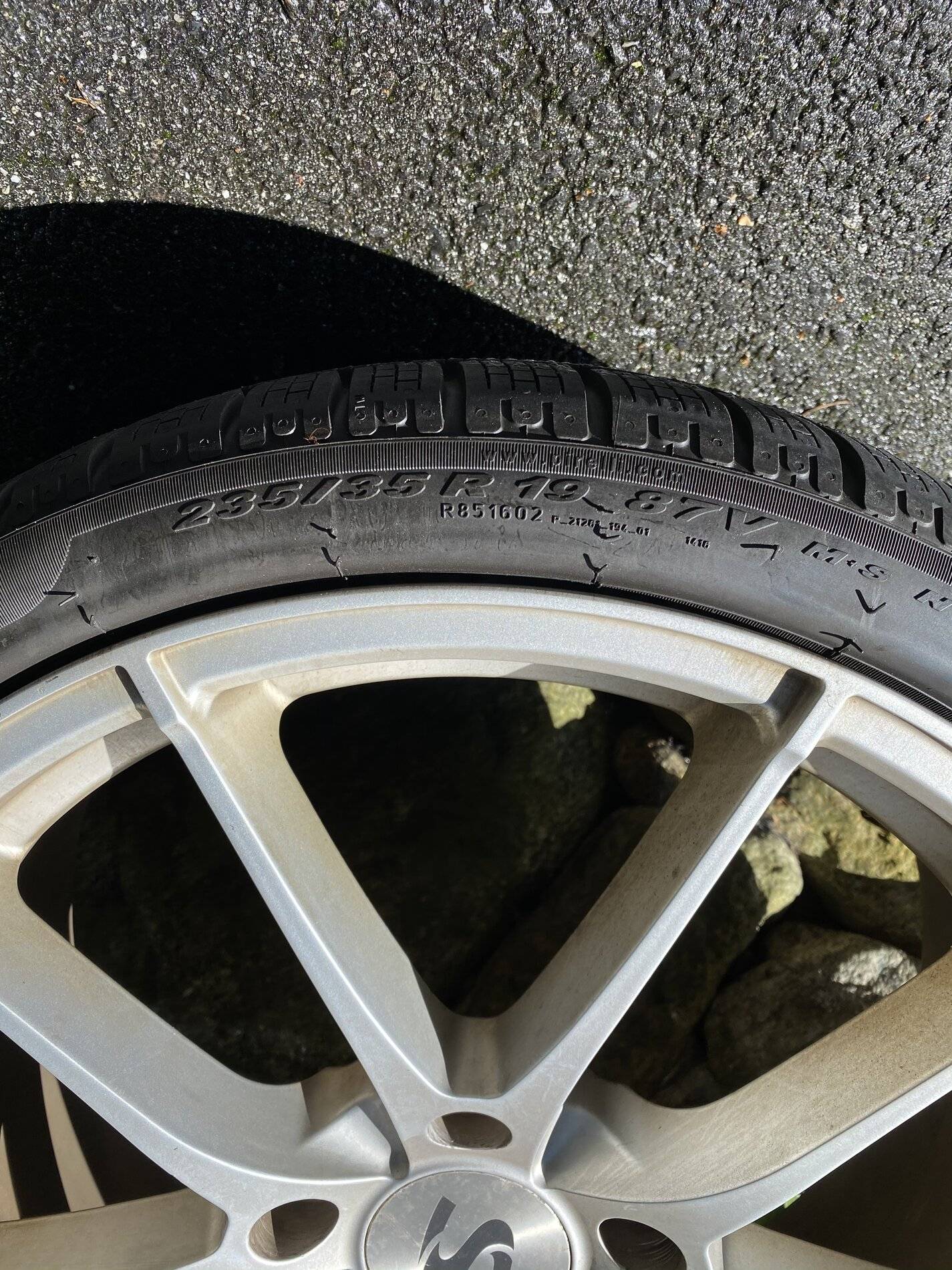 Porsche Taycan 911 Winter Wheel and Tire Set CA6FBA7F-5EAE-4327-9C72-596073FD0A2C