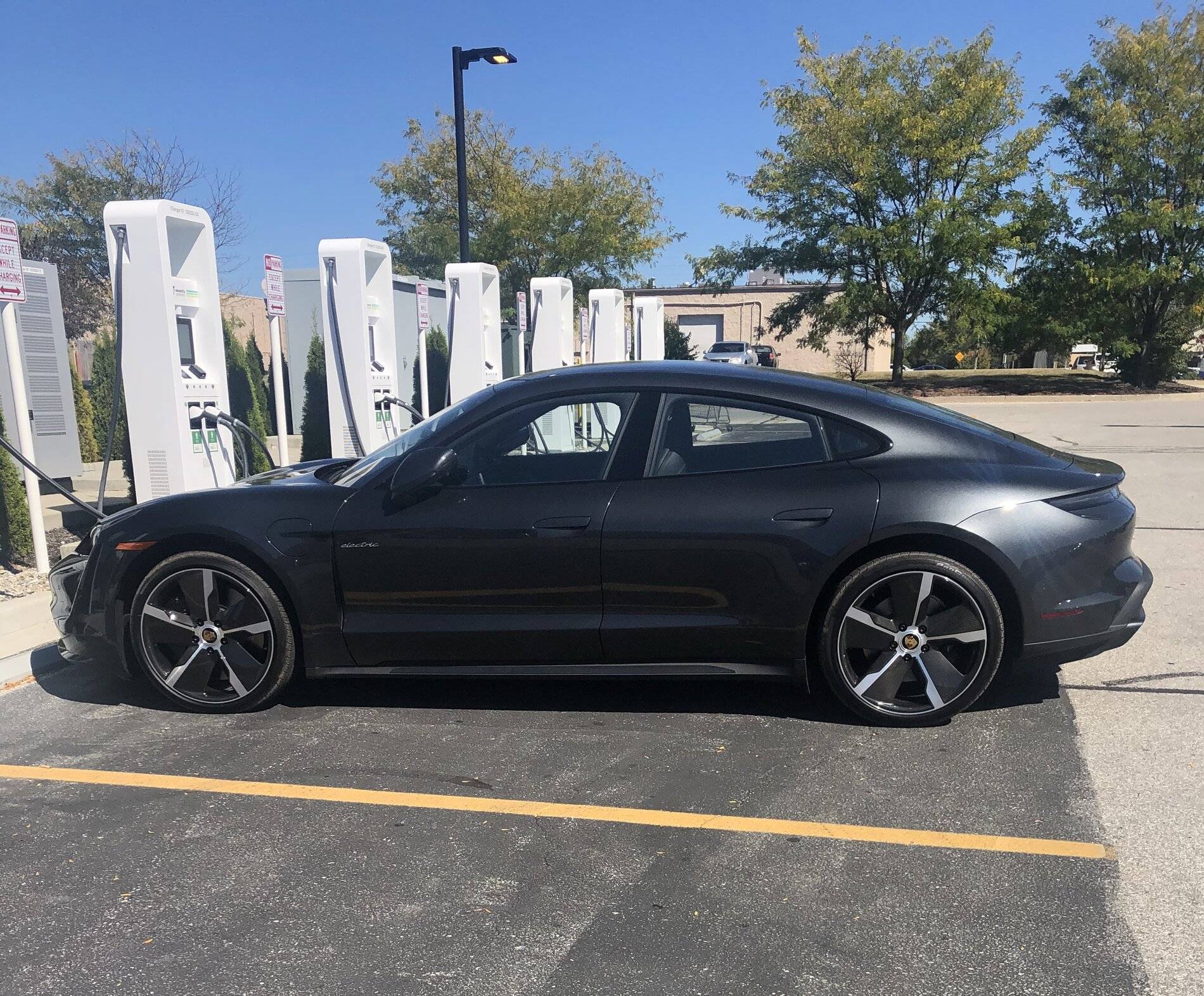 Porsche Taycan Members Say Hello Here! 1CDAAF10-3B00-40BC-9E52-BF25CDC9D754