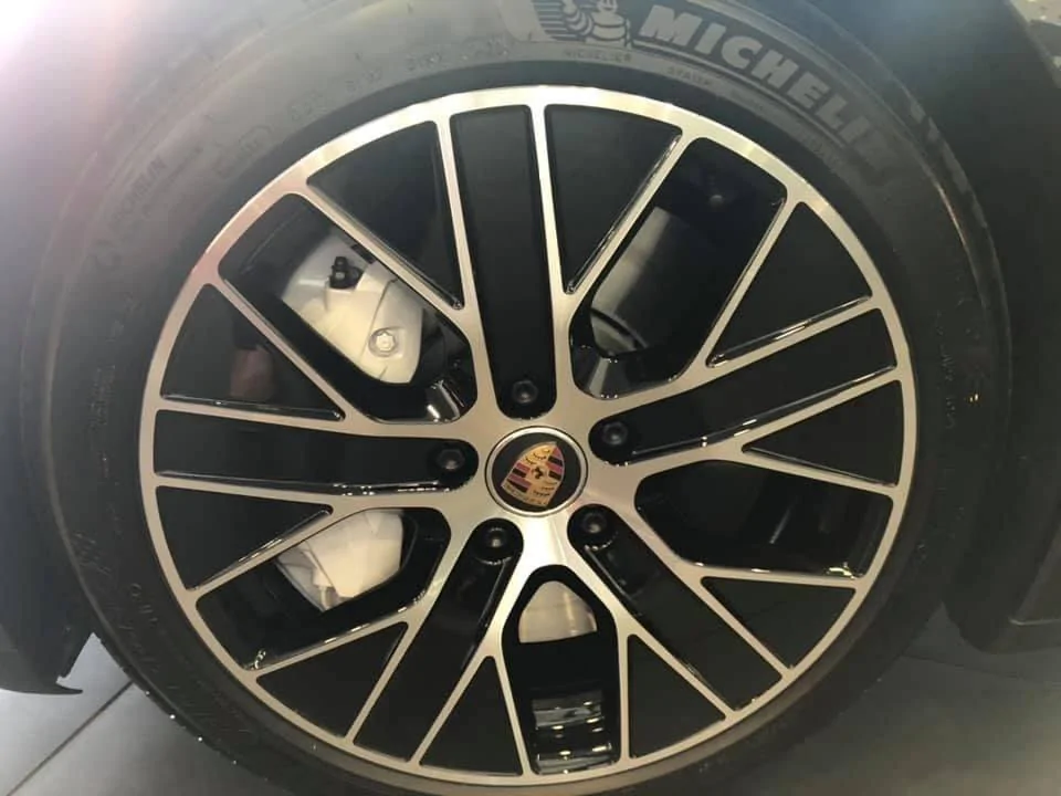 Porsche Taycan VOLCANO GREY Taycan Club CE641A23-B91D-42CC-ACBF-778082B0434F