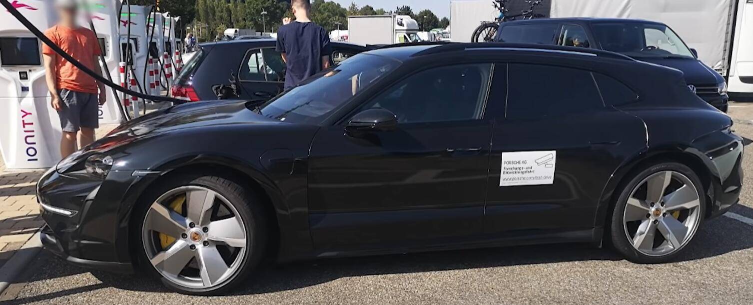 Porsche Taycan Taycan Cross Turismo Wagon Virtually Fully Uncovered 1601092683247