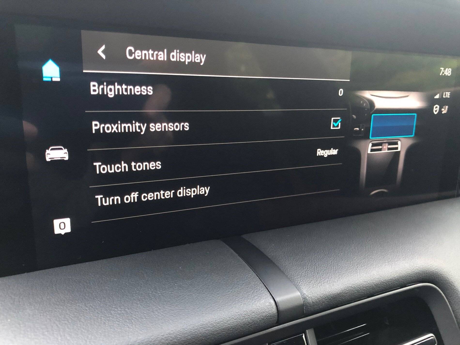 Porsche Taycan Central Display - Proximity Sensor taycan_proximity